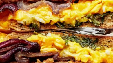 Caramelized onion breakfast sandwiches