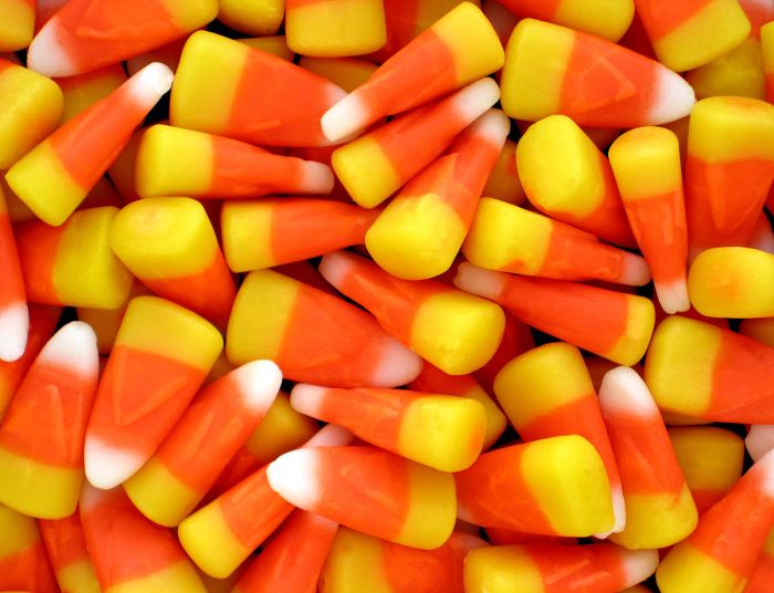 Diy candy corn garland