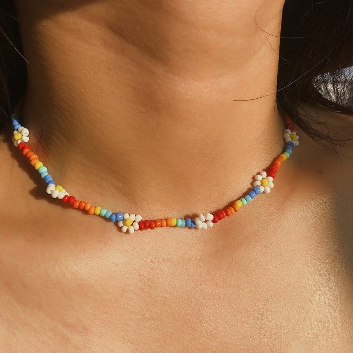 How to make a simple beaded necklace