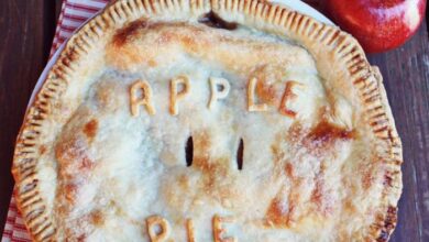 Spiced bourbon apple pie