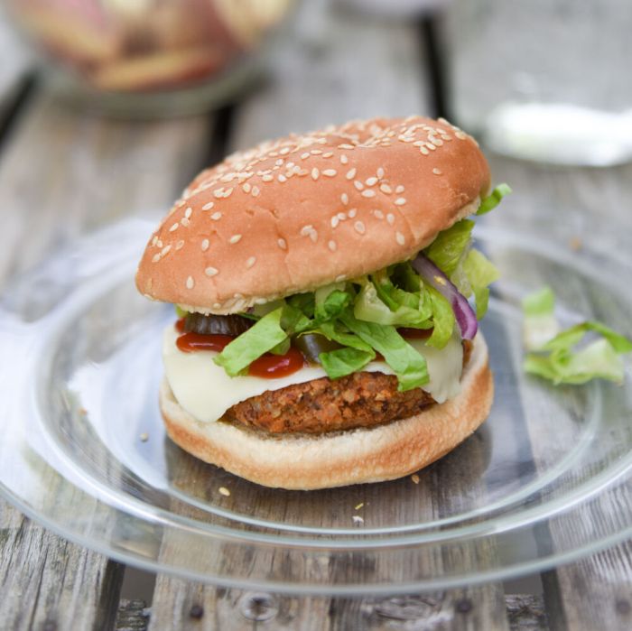 Toasted sesame garbanzo bean burgers with red onion straws