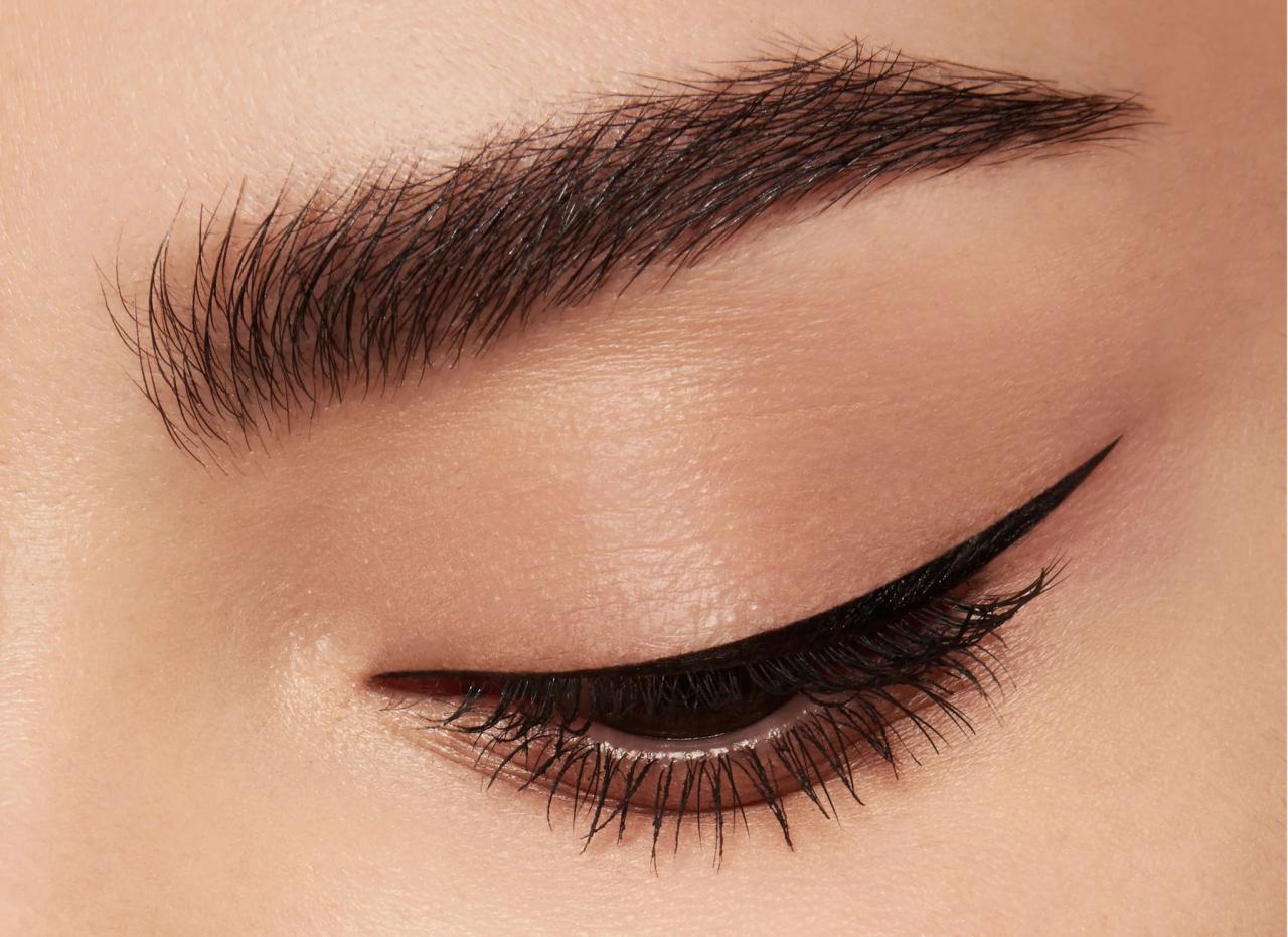 Perfect cat eye eyeliner tricks