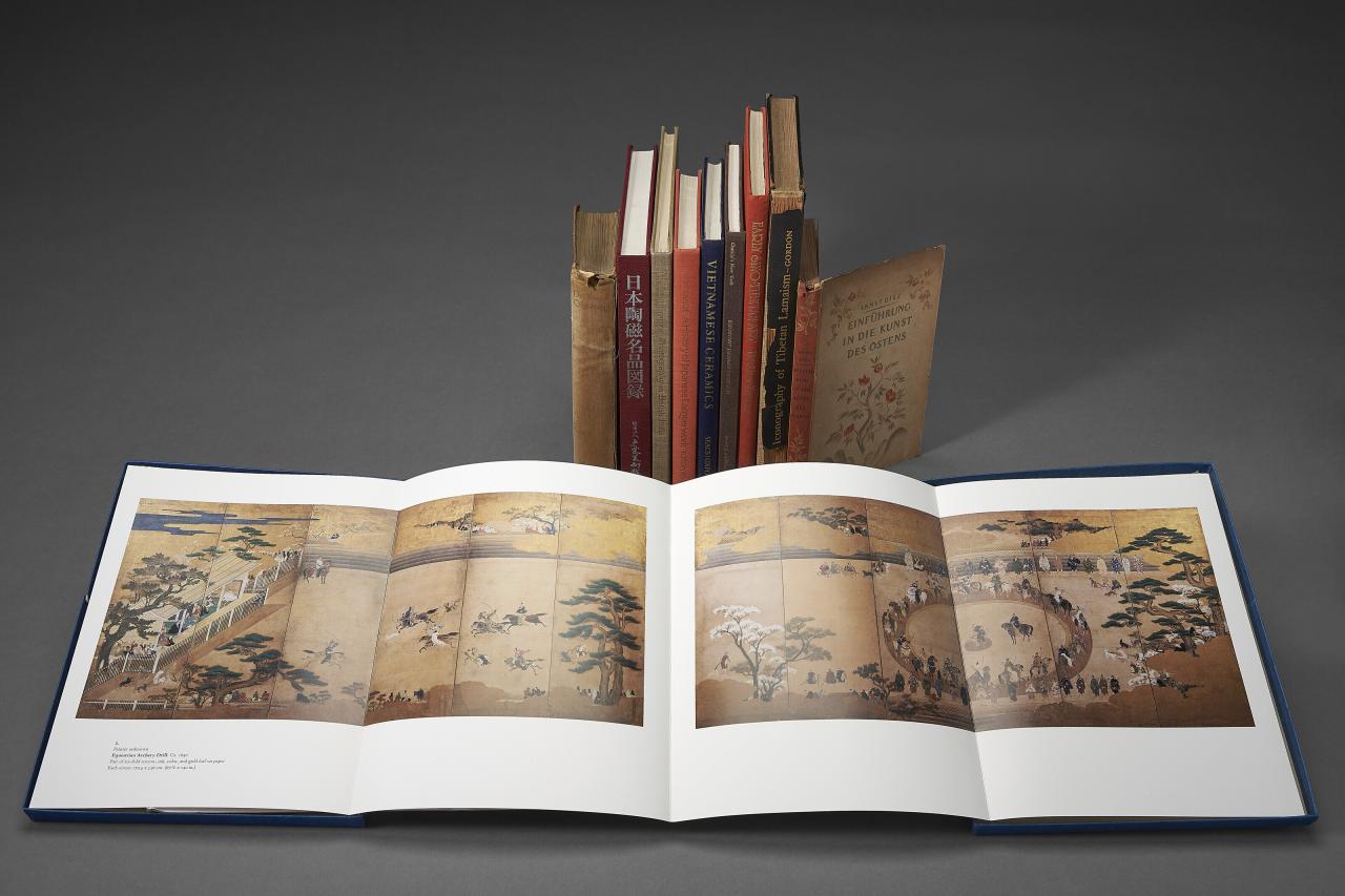Adams asian art catalogue online