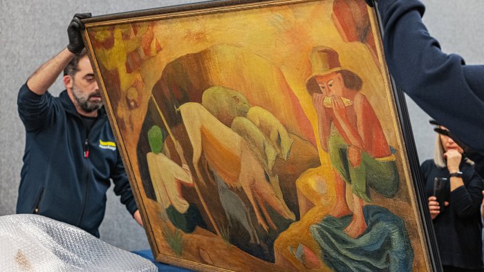 Explore ukrainian modern art at ra exhibition