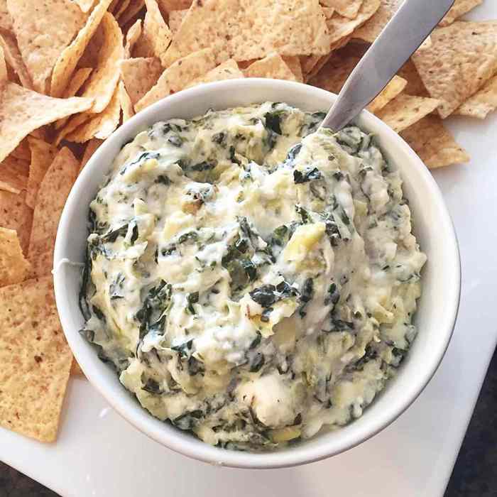 Spinach and artichoke fondue