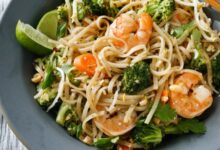 Easy shrimp pad thai