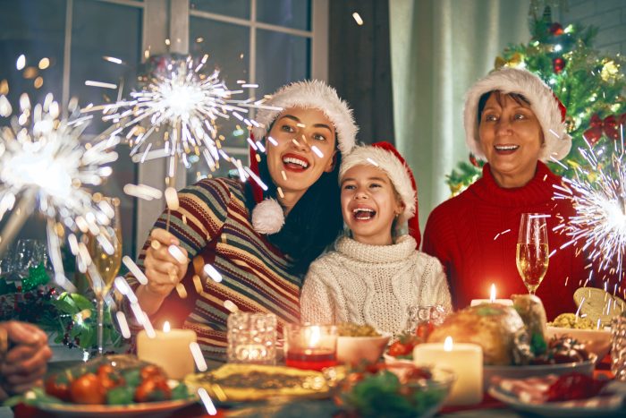 Why you should decorate your kids room for the holidays