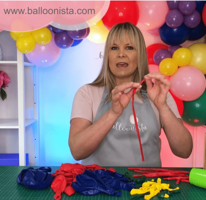 Easy balloon garland diy with video