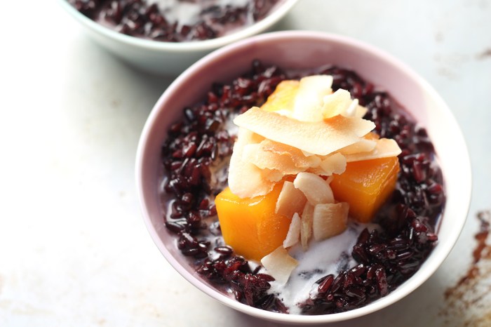 Chai spiced black rice pudding