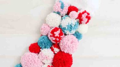 Diy pom pom christmas stocking