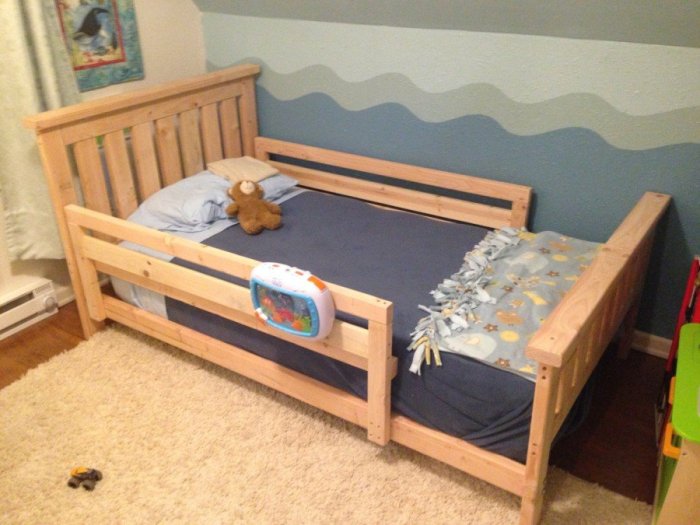 Modern toddler bed diy