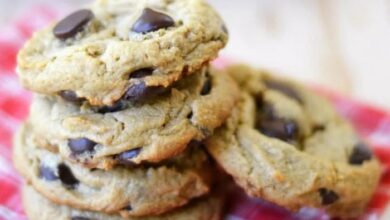 Flourless chocolate chip cookies