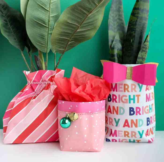 How to make a gift bag out of wrapping paper