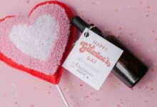 Quick and easy beauty oil galentine