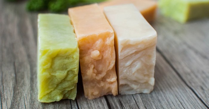 Color blocked soap diy