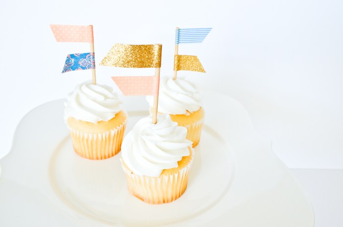 Easy photo cupcake topper diy