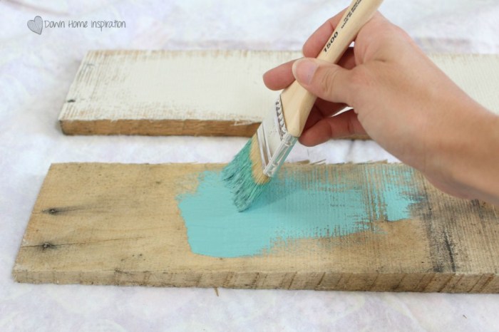 How to create a weathered paint effect