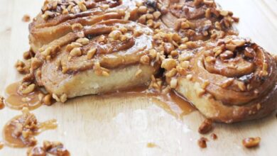 Peanut butter sticky buns