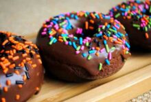 Chocolate red wine donuts