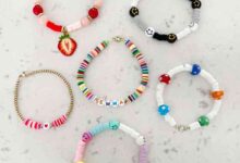 Pom pom bracelet diy