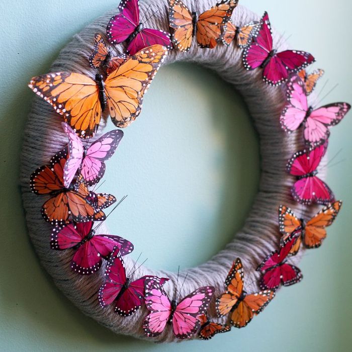 Feather butterfly wreath diy