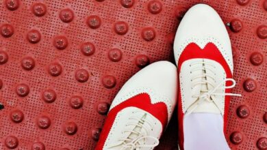 Make your own red saddle shoes