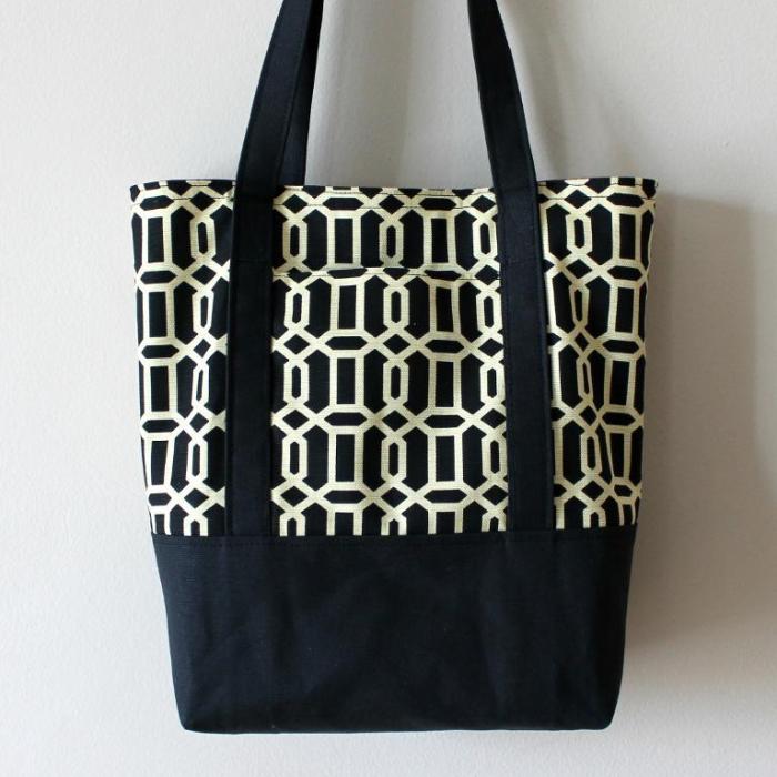 Easy diy circle tote