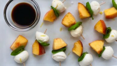 Peach caprese skewers balsamic vinegar