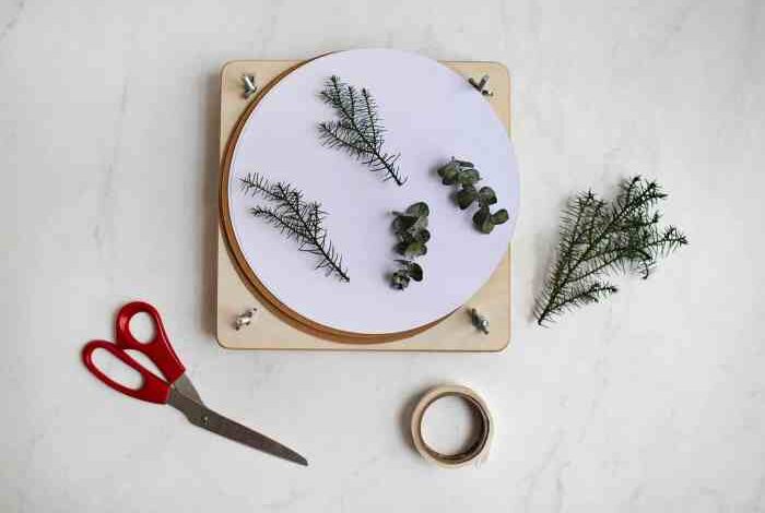 Diy pressed plants photo frame