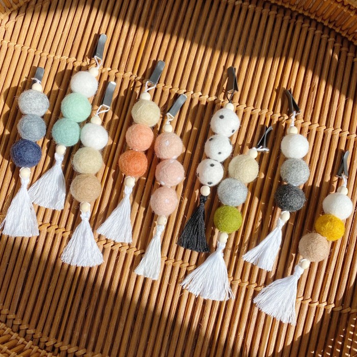 Easy wool ball diffuser for your car