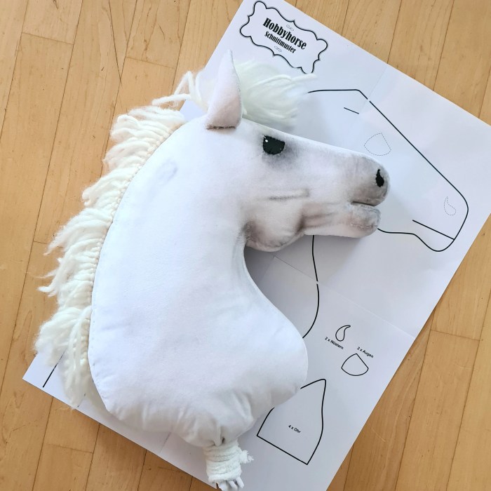 Gift idea diy stick horses