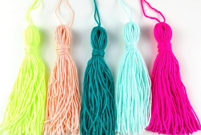 Easy yarn tassel ghost garland