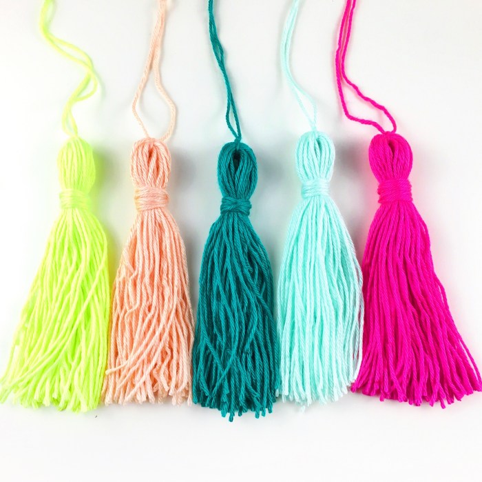 Easy yarn tassel ghost garland
