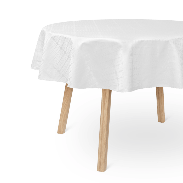 Try this white tablecloth makeover