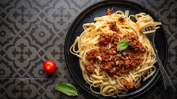 One pot red wine pasta