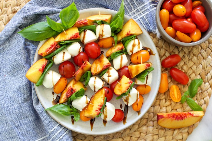 Skewers caprese sauce balsamic simple recipes dipping mozzarella appetizer recipe greek pizza