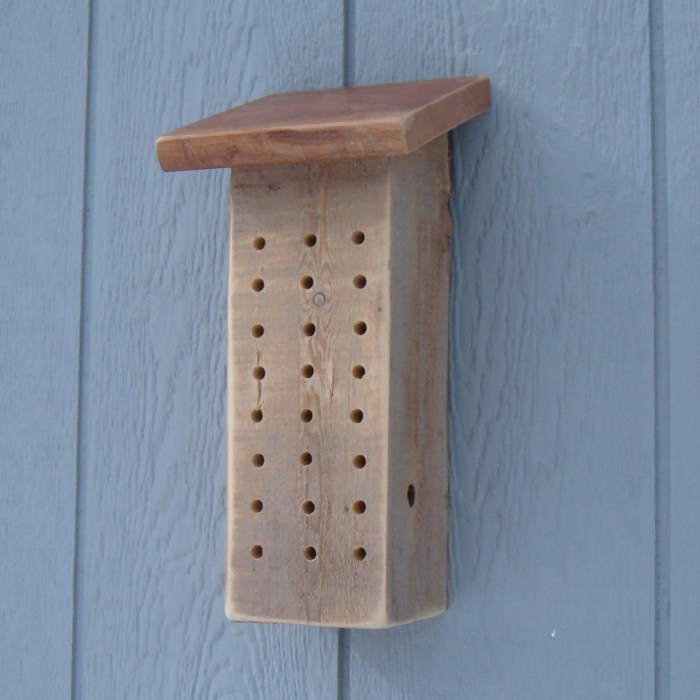 Modern mason bee house diy