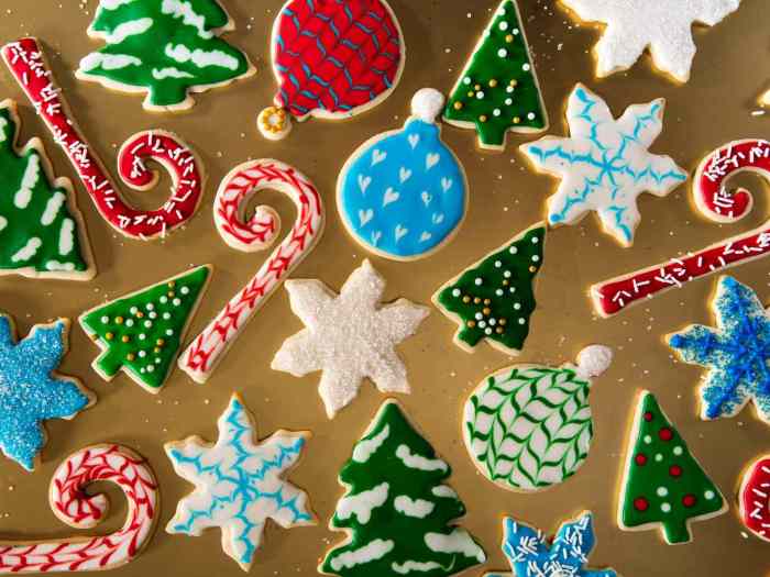 Bridgerton inspired royal icing cookies