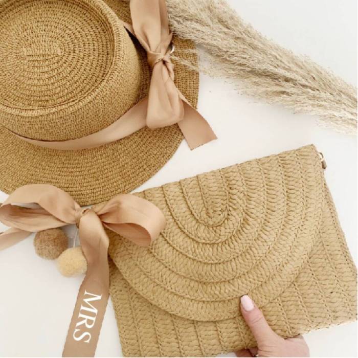 Try this turn a simple straw clutch into the perfect vacation bag