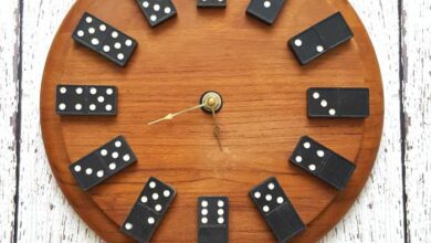 Easy diy cutting board clock