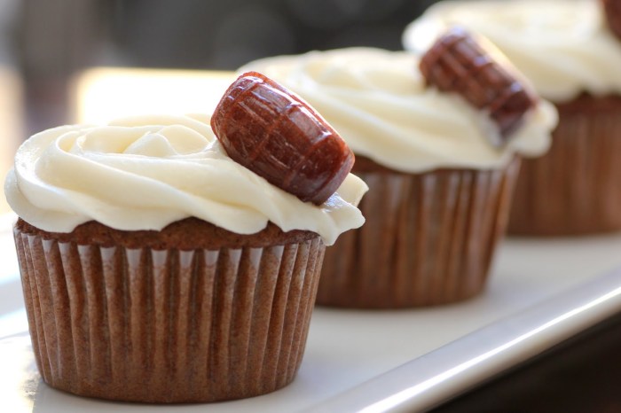 Root beer float cupcakes