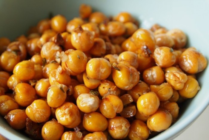 Baked rosemary parmesan chickpeas