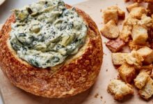 Spinach and artichoke fondue