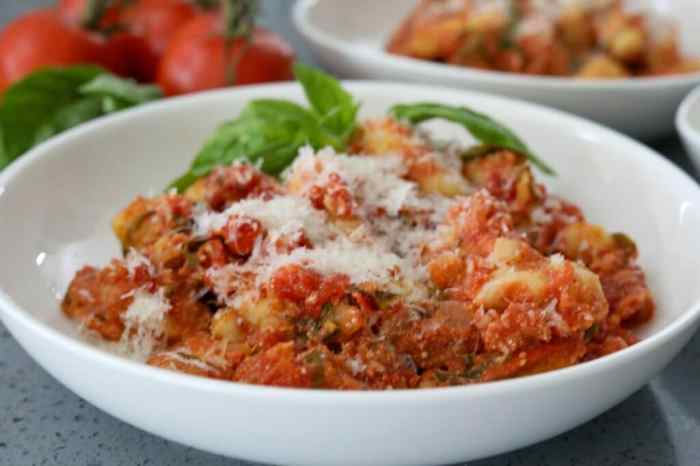Basil gnocchi with roasted garlic tomato sauce