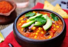 Easy vegetarian tortilla soup