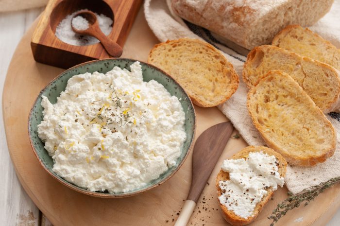 How to make ricotta cheese at home