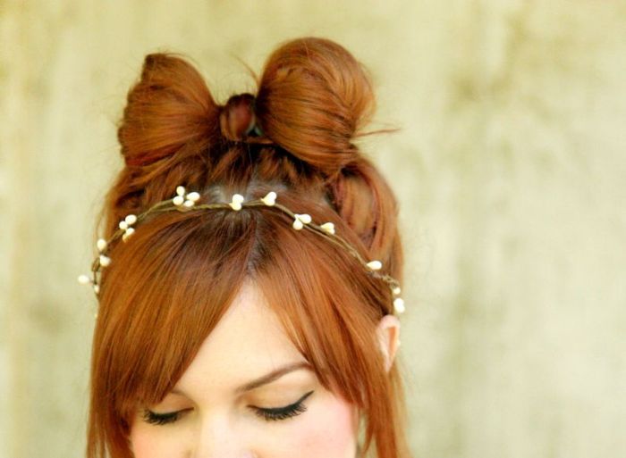 How to style a hair bow