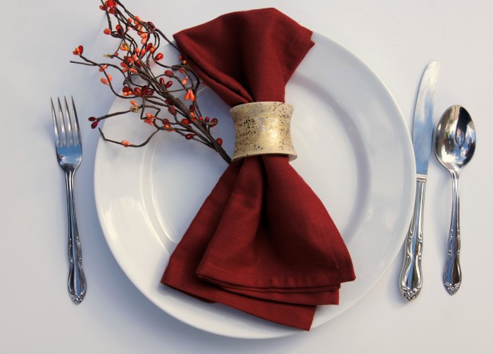 Diy splatter napkin rings