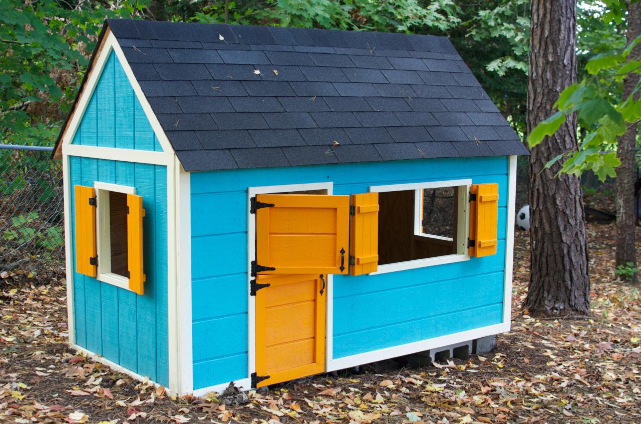 Make a collapsible play house