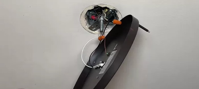 How to hardwire a light fixture
